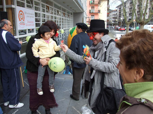 unancianounabrazo 094