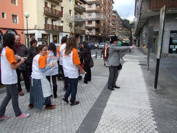 unancianounabrazo 162