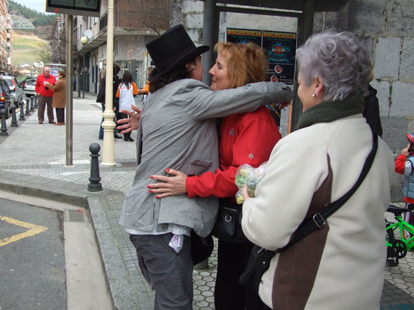 unancianounabrazo 218