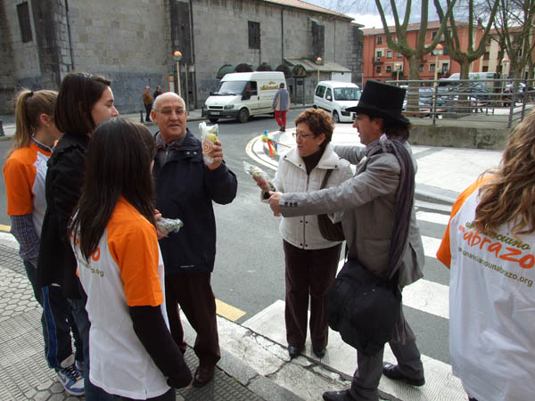 unancianounabrazo 252